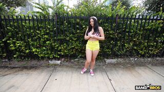 2026-03-04-11467621-working-out-with-gigi_720