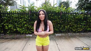 2026-03-04-11467621-working-out-with-gigi_720