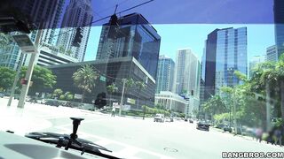 2016-07-13-8975671-the-bus-gets-recognized_720