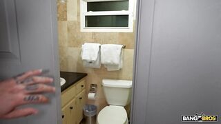 2026-02-24-11462051-wrong-house-right-hole_720