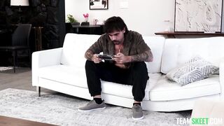 2026-02-06-31629-julia_james_720