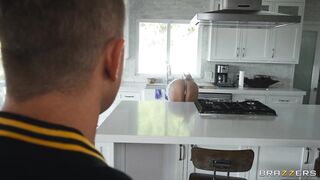 2022-07-19-4654961-copycat-milf-steals-new-stepdaughters-bf_720