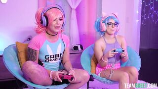 2023-01-25-21302-krissy_knight_and_leana_lovings_720