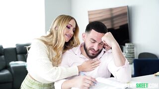 2022-12-25-21024-khloe_kapri_720