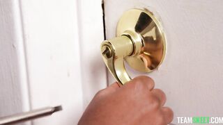 2026-03-28-31852-lana_gee_poppy_cox_720