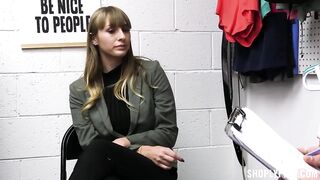 2021-08-18-17399-angel_youngs_720