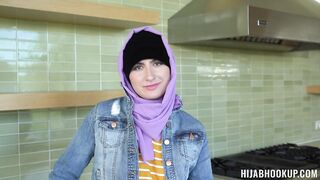 2021-08-08-17289-angeline_red_720