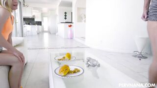 2021-06-22-16908-ainsley_adams_and_minxx_marii_720