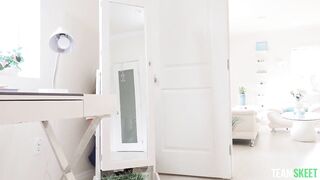 2021-04-29-16563-jamie_jett_720