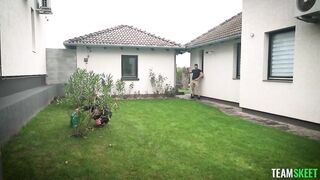 2021-01-07-15758-mona_blue_720