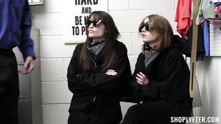 2021-02-10-15995-dakota_burns_and_mia_taylor_720