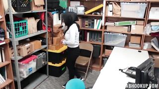 2021-01-08-17801-ella_knox2_720