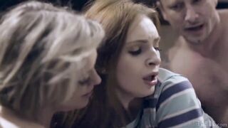 2020-10-08-15032-dee_williams_and_maya_kendrick_720