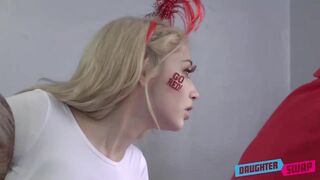 2020-11-02-15235-mackenzie_mace_and_sia_lust_720