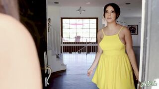 2020-11-26-15377-kylie_rocket_720