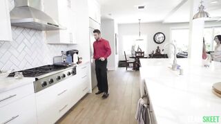 2020-10-09-15036-hazel_heart_and_remi_jones_720