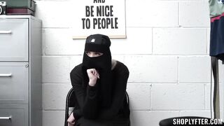 2020-11-04-15237-delilah_day_720