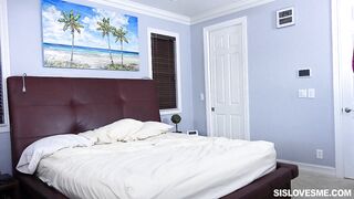 2020-11-27-15387-dani_blue_and_sophia_sweet_720