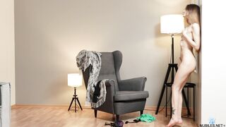 2022-09-17-154618-sexy-in-stockings_1920