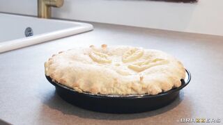 2026-03-27-11474427-glazing-the-babe_720