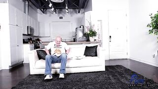 2026-04-06-she-ordered-the-big-sausage-pizza_480p