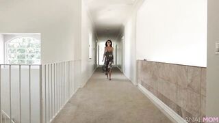 2020-05-28-27772-silvia_saige_720