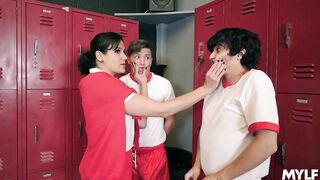 2020-03-27-28622-penny_barber_720