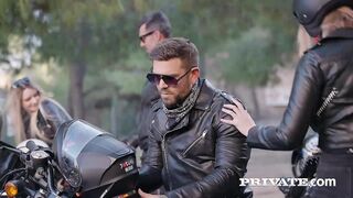 2026-04-14-27144-amber-kawai-nata-gold-and-alice-ross-hor_720