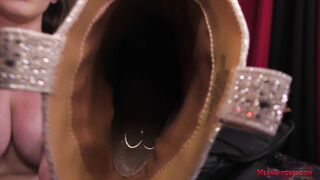 2023-11-10-tylee-texas-slave-orders_1080