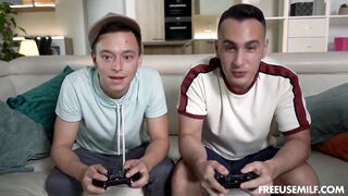 2021-08-15-25398-eveline_dellai_and_silvia_dellai_720