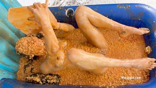 2025-12-29-1300-the-human-garbage-disposal-santana