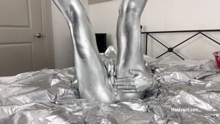 2025-02-23-1308-santana-is-orgasmic-in-silver