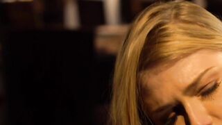 2020-03-20-the-croupier-treats-her-customers_720