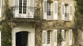 2024-10-16-pam-and-joss-enjoy-this-last-awakening-as-singles_720