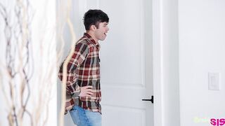 2026-03-20-243332-stepsis-is-touching-her-pussy-again-s40e5_960