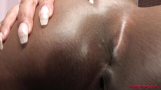 2026-04-29-goddess-royale-in-your-face_4k