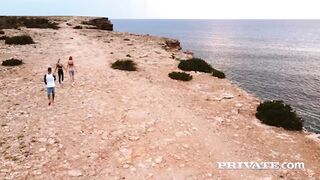 2024-01-27-26747-interview-with-dolly-dyson-the-private-g_720