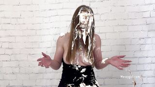 2025-04-27-1317-kat-snow-becomes-a-messygirl