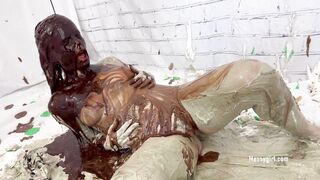 2025-04-27-1317-kat-snow-becomes-a-messygirl