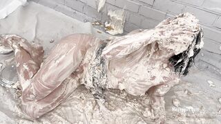 2025-05-04-1318-penelope-is-submissive-for-pies