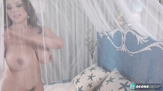 2023-09-24-40186-sheridan-love-40186_720
