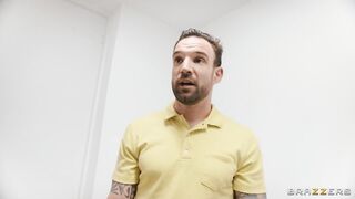 2022-05-17-4642031-stairwell-staredown_720