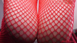 2022-11-16-mellanie-monroe-in-your-face-3_1080