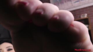 2023-01-25-megan-maiden-in-your-face_1080