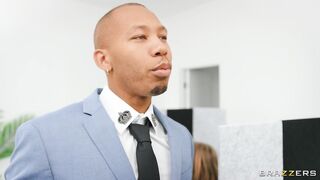2022-04-16-4629031-fuck-me-on-company-time_720