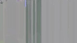 2015-05-25-8989001-bella-bellz-eats-that-dick-well_720