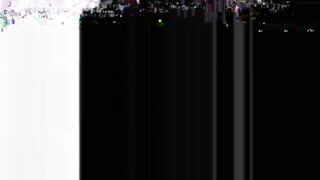 2015-05-25-8989001-bella-bellz-eats-that-dick-well_720