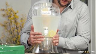 2022-01-30-4508371-taste-my-juices_720