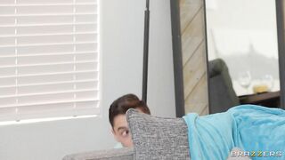 2021-12-09-4494101-horny-house-sitters-part-1_720