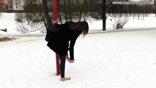 2017-02-20-187-barefoot-on-the-snow-part-3